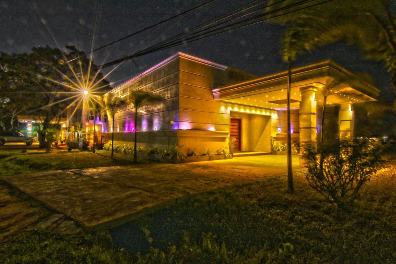 Jade Green Hotel Hambantota Exterior photo