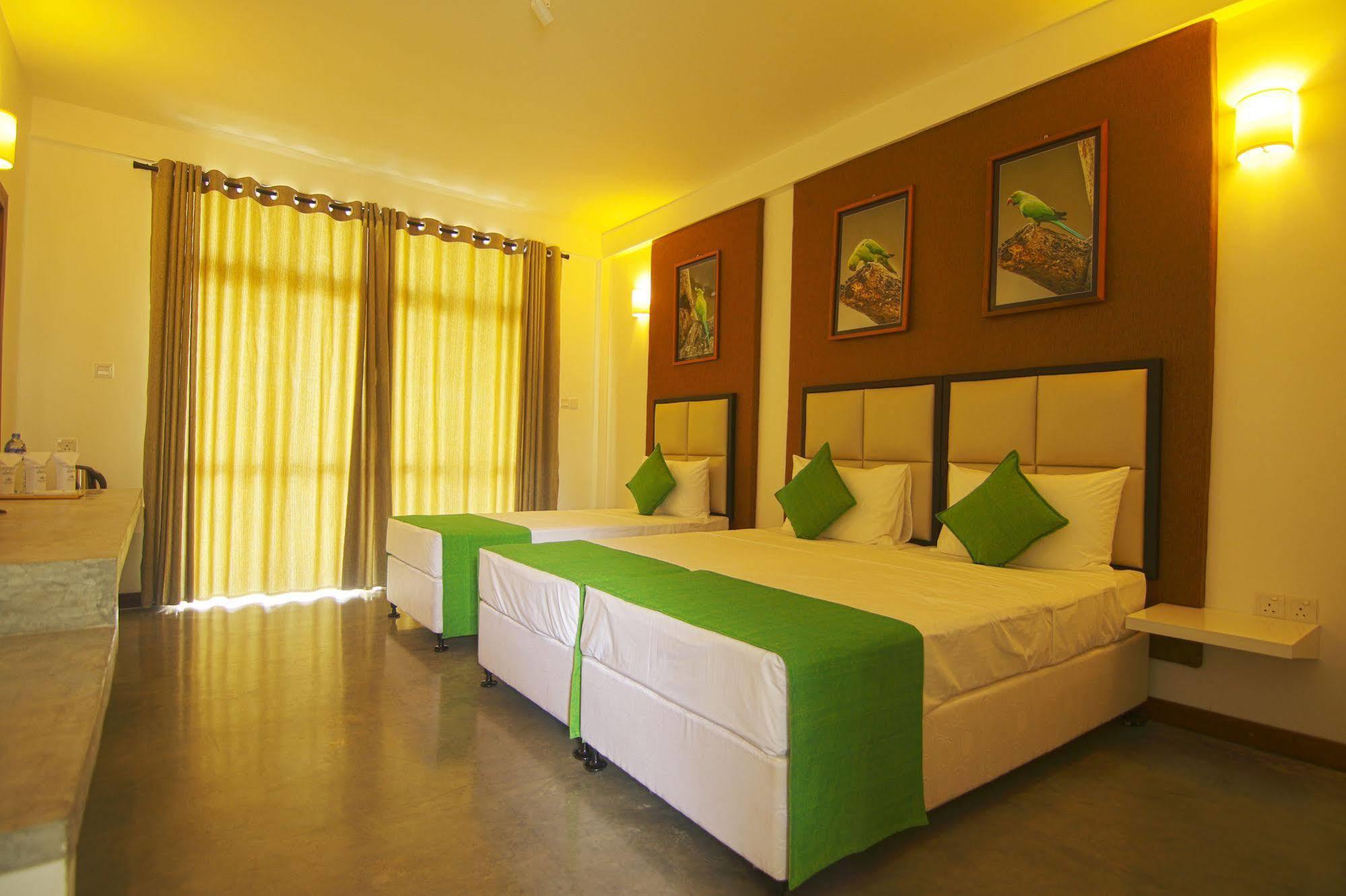 Jade Green Hotel Hambantota Exterior photo
